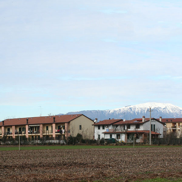 Panoramica del centro di Barcon ripreso dai campi a sud