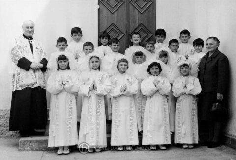 Foto Aurelio Foltran - Prima comunione della classe 1963