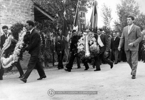 Archivio parrocchiale - Inaugurazione Monumento ai Caduti