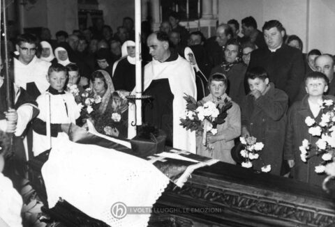 Archivio parrocchiale - Funerale Don Massimino Pellizzari
