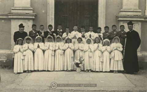 Foto Felice Trinca - 13 maggio 1956: prima comunione delle classi 1947 e 1948