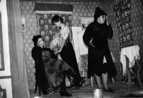 Foto Ida Trinca - Rappresentazione teatrale tutta al femminile