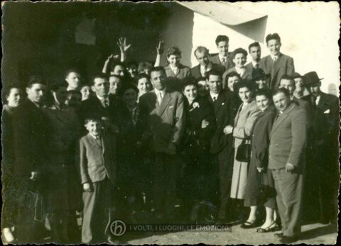 Foto Guido Mardegan - Foto di gruppo con gli invitati al matrimonio 7 aprile 1956