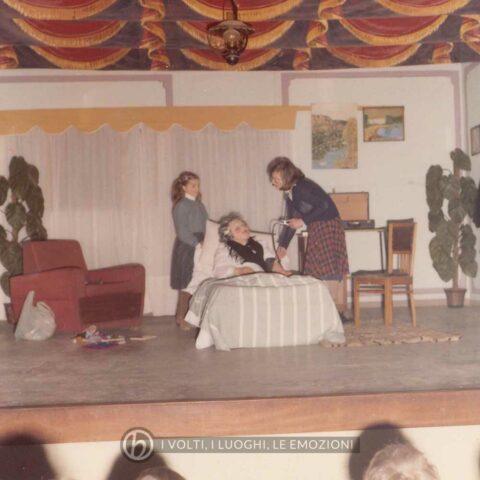 Foto Sorelle Occhial - Rappresentazione teatrale a Barcon