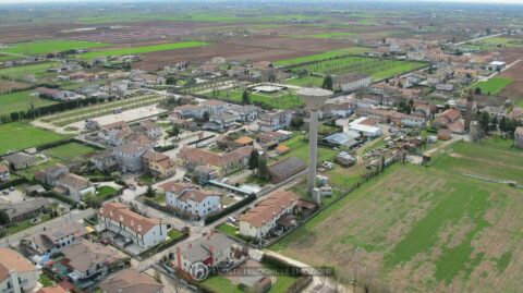 Foto Maurizio Soligo - 2 aprile 2010: foto aerea da nord-ovest