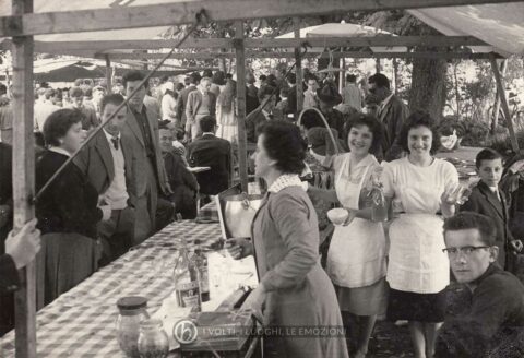 Foto Sergio Pasqualotto - Stand alla festa della Madonna del Caravaggio