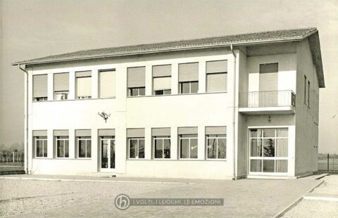 Archivio parrocchiale 1965: la nuova scuola materna completata.