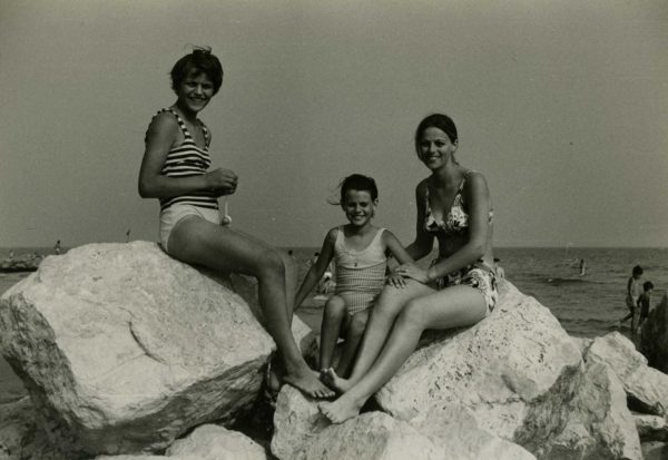 Foto Edda Quaggiotto - Sorelle al mare
