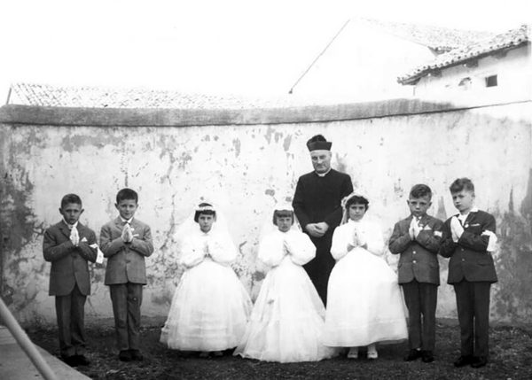 Foto Gabriele Omega - La prima comunione della classe 1956