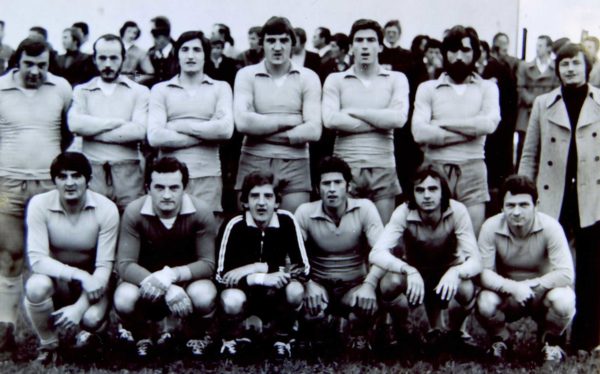 Foto Giacinto Bandiera - Anni '70: la squadra di calcio di Barcon