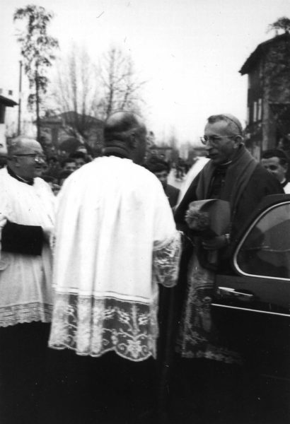 Foto Ida Trinca - Il Vescovo Antonio Mistrorigo con don Alberto e don Massimino