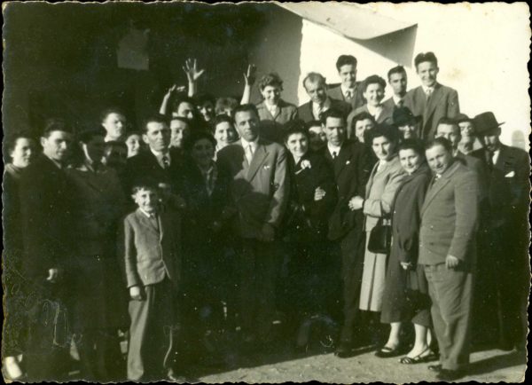Foto Guido Mardegan - Foto di gruppo con gli invitati al matrimonio 7 aprile 1956