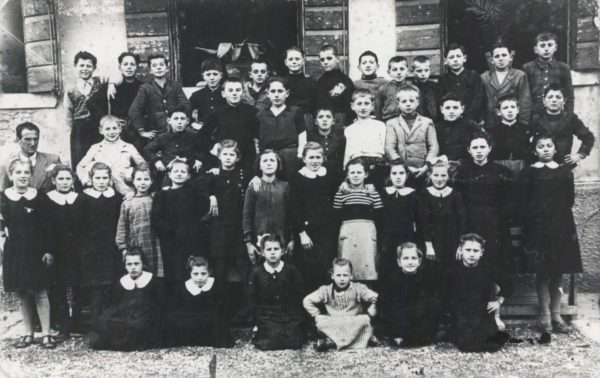 Foto Mazzoccato-Trinca - Le classi 1934, 1935, 1936 e 1937 alle elementari nel 1948