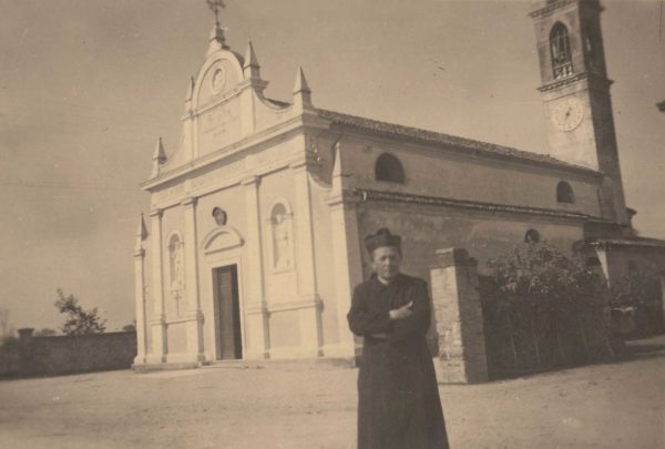Foto Famiglia Pagnan-Tempesta - La chiesa e Don Massimino